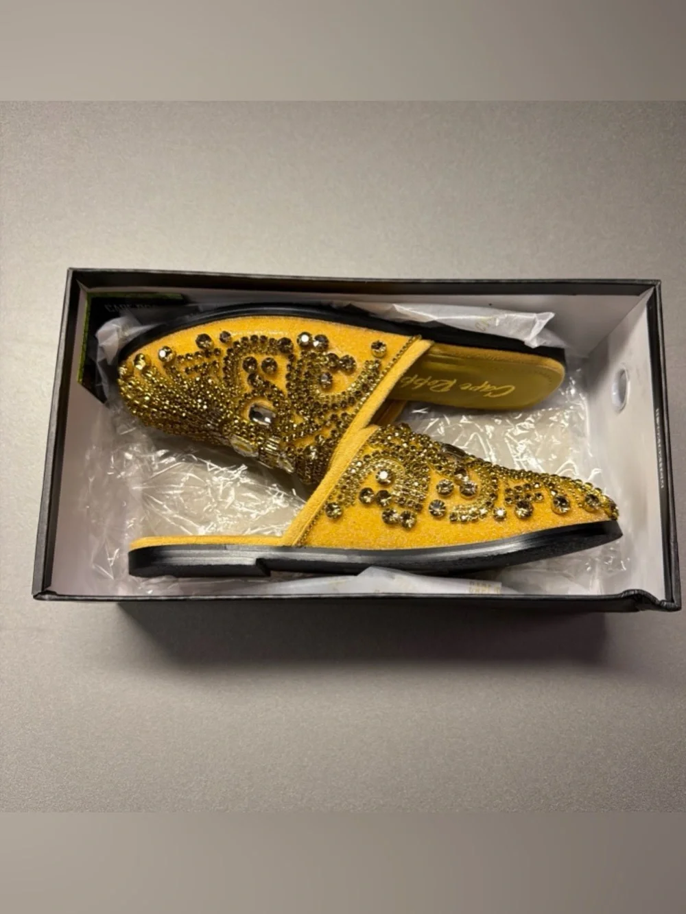 Cape Robbin Yellow Rhinestone‎ Embellished Mule Flats Gold Crystal Slides Size 6